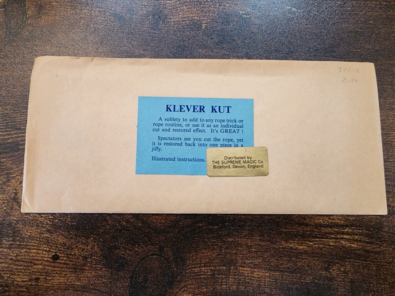 5 Tricks in 3 Envelopes - The Supreme Magic Co. (SM2)