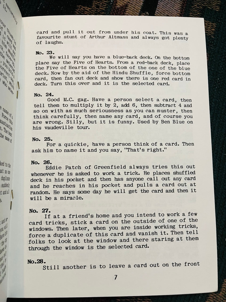 50 Crazy Card Stunts - Supreme Magic