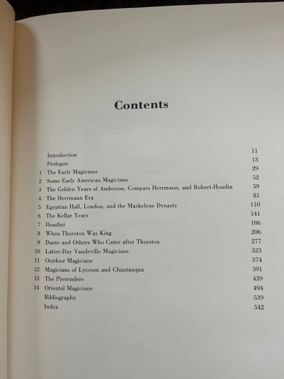 Magic: A Pictorial History of Conjurers in the Theater - David Price