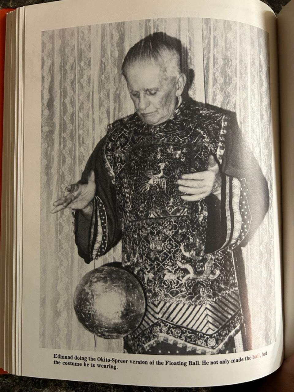 Illusion Builder to Fu-Manchu (David Bamberg) - Robert E. Olson