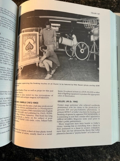 The Encyclopedia of Magic and Magicians - T.A. Waters
