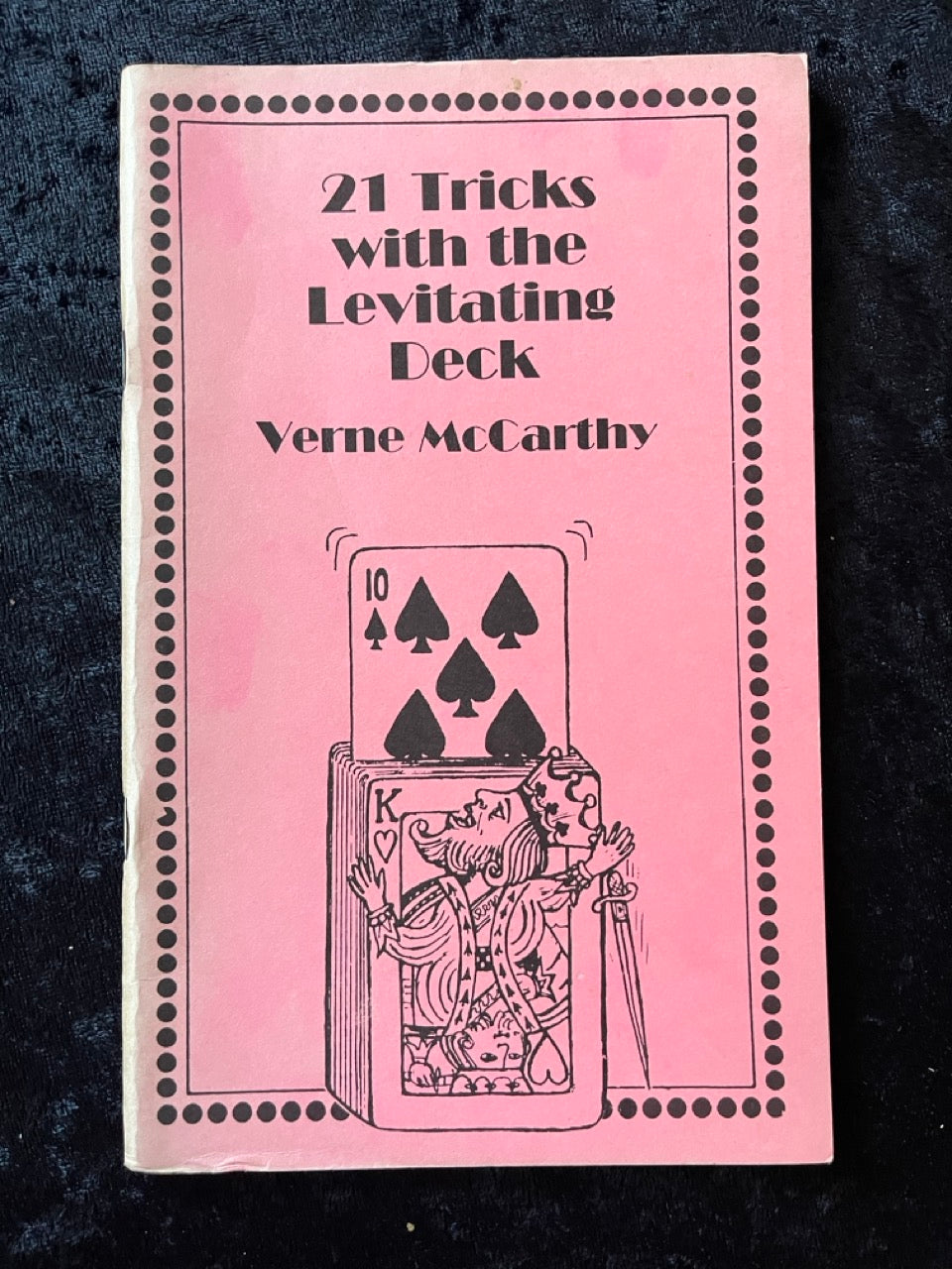21 Tricks with the Levitating Deck - Verne McCarthy