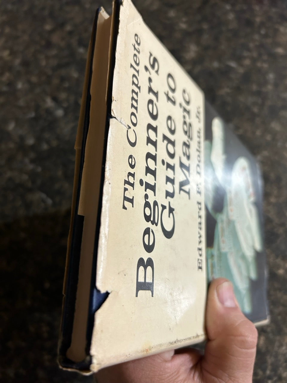 The Complete Beginner's Guide to Magic - Edward F. Dolan, Jr.
