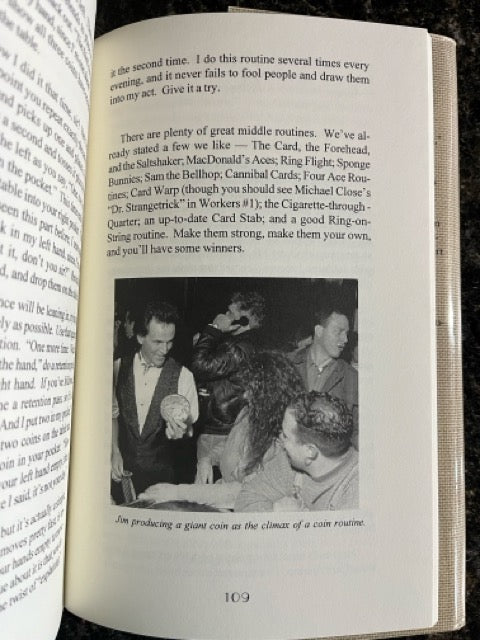 The Restaurant Worker's Handbook - Pace & MacGregor