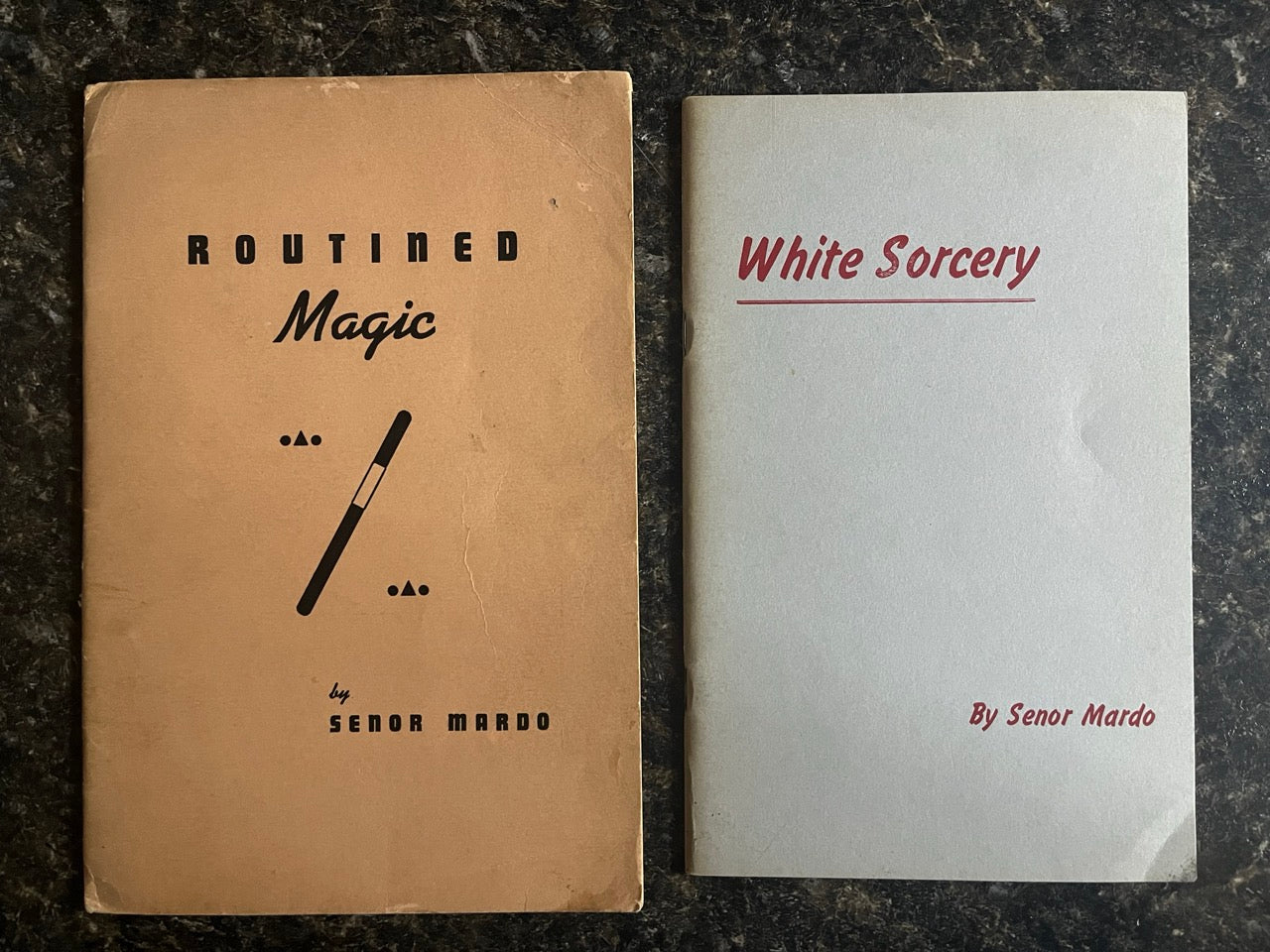 Señor Mardo: 2 Booklet Set