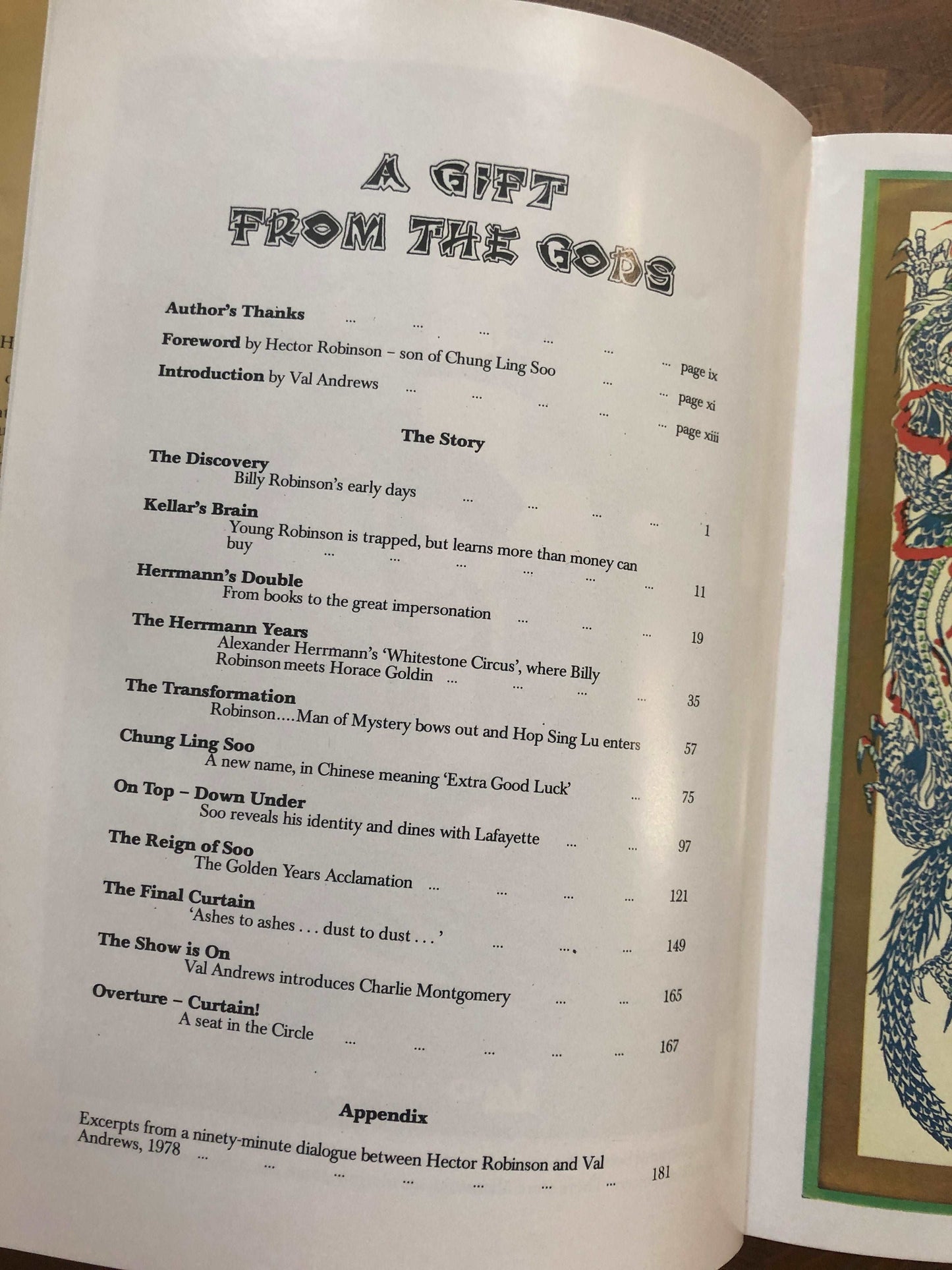 A Gift From The Gods: The Story of Chung Ling Too - Val Andrews