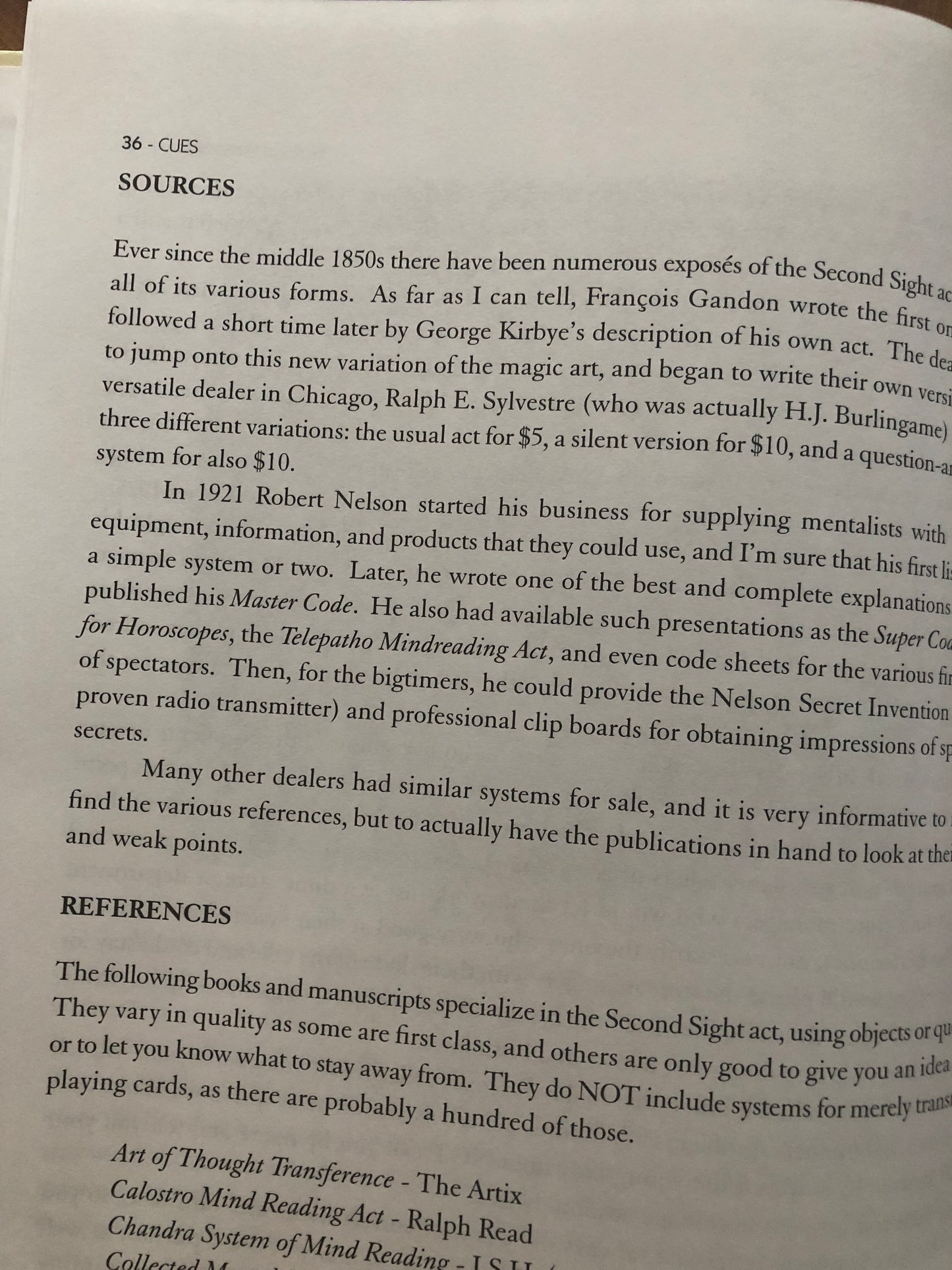 Cues: Variations of The Second Sight Act - Leo Behnke