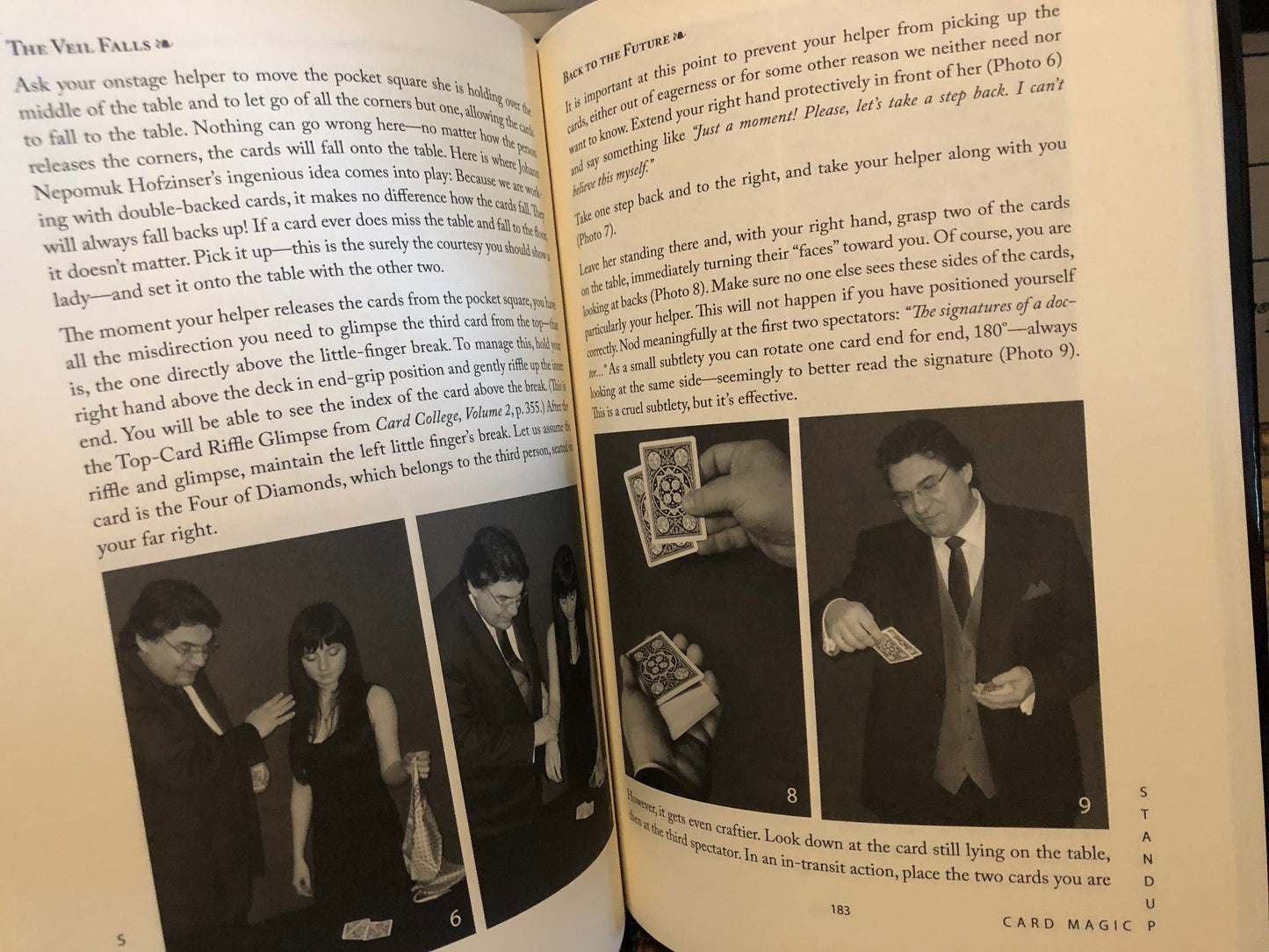 Stand Up Card Magic - Roberto Giobbi - SIGNED