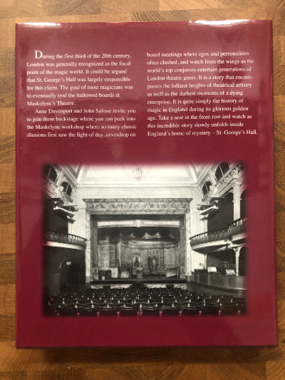 St, George's Hall: Behind the Scenes At England's Home of Mystery - Anne Davenport & John Salisse