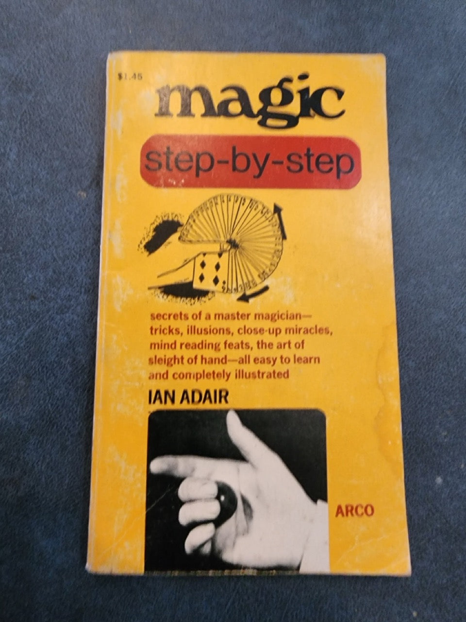 Magic Step by Step - Ian Adair