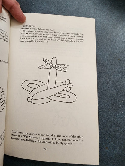 Manual of Balloon Modeling Vol.1 - Val Andrews