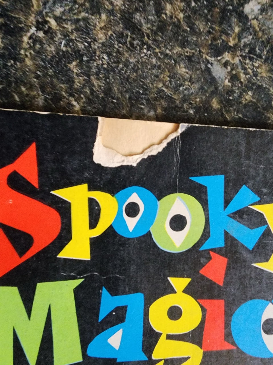Spooky Magic - Larry Kettelkamp