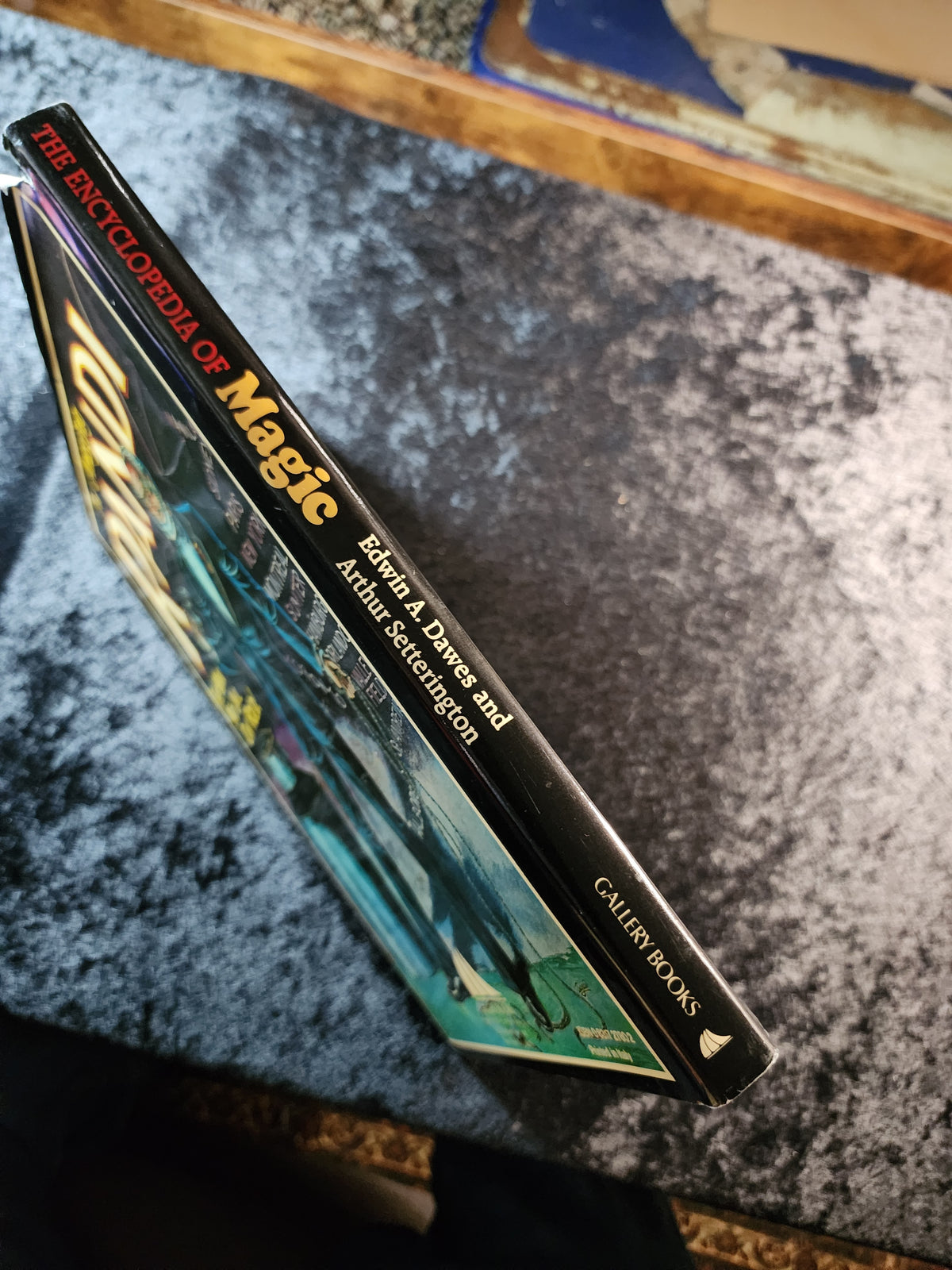 The Encyclopedia Of Magic - Edward A. Dawes and Arthur Setterington (HC)