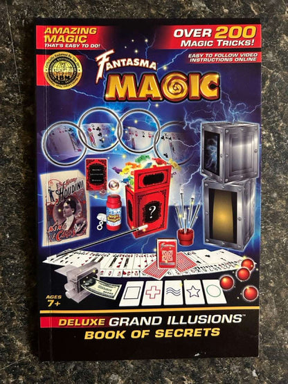 Fantasma Magic Deluxe Grand Illusions Book of Secrets
