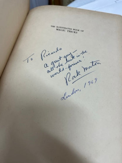 The Illustrated Book of Magic Tricks - Will Dexter