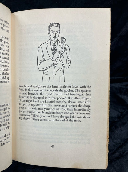 The Real Book About Magic - Joseph Leeming