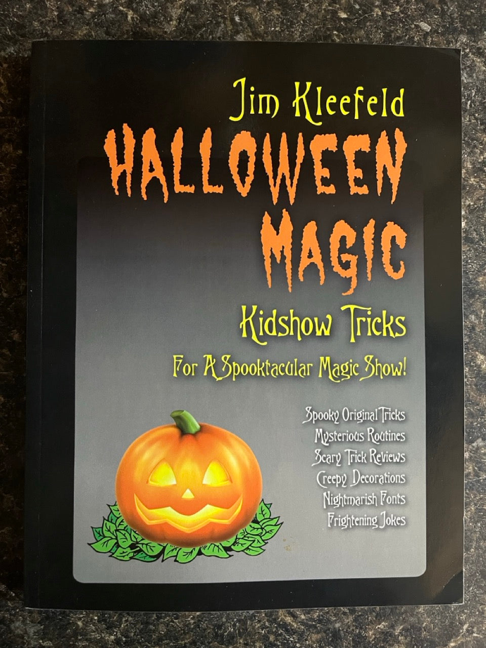 Halloween Magic - Jim Kleefeld (Book & Disc)