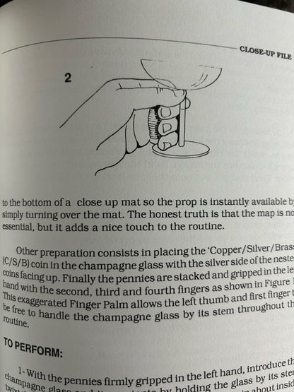 Close-Up File - Jerry Mentzer - SIGNED