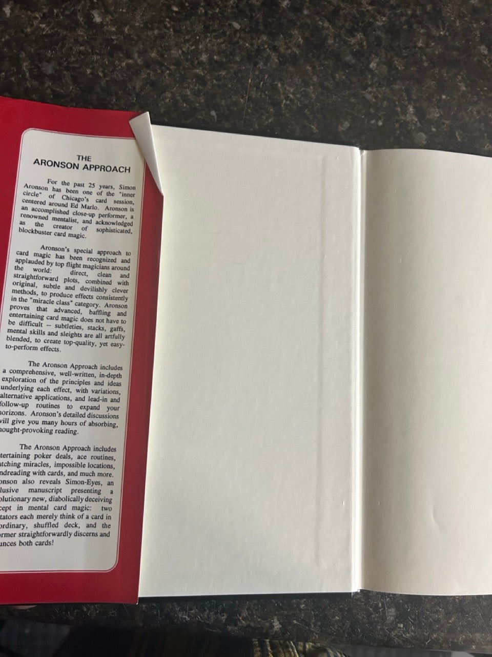 The Aronson Approach - Simon Aronson (HC w/dj)