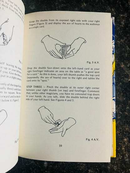 Close-Up Entertainer - Paul Harris