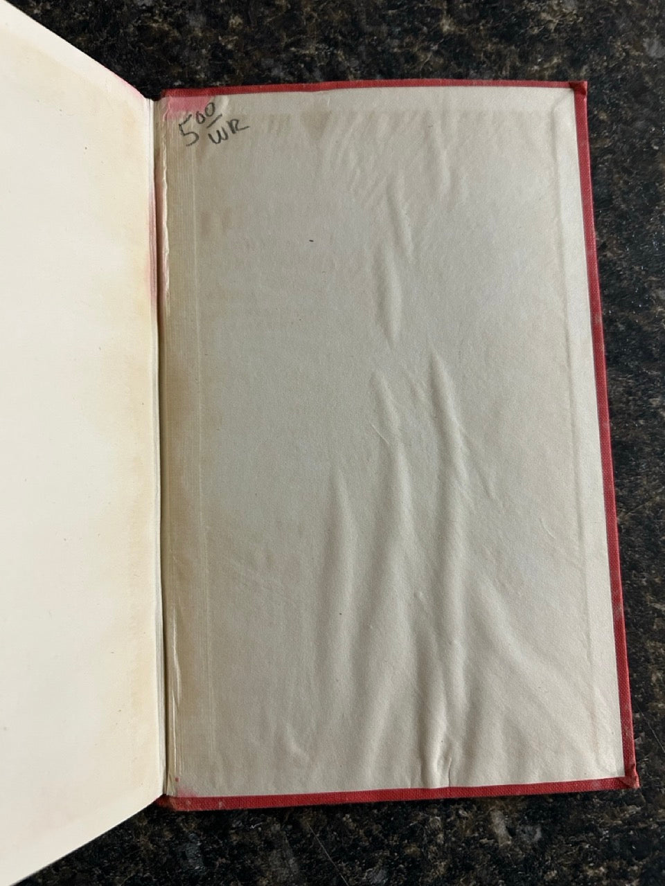 John Ramsay's Routine with Cups and Balls - Victor Farelli