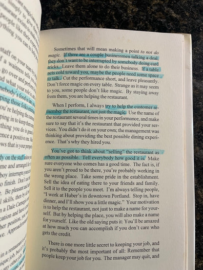 The Restaurant Worker's Handbook - Pace & MacGregor