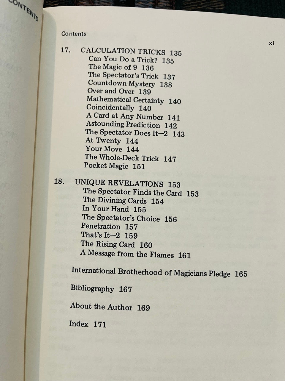 Card Magic: 117 Easy-To-Perform Tricks With An Ordinary Deck - Bill Okal