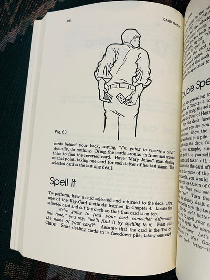 Card Magic: 117 Easy-To-Perform Tricks With An Ordinary Deck - Bill Okal