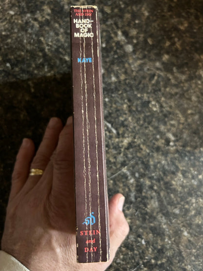 The Handbook of Magic - Marvin Kaye (paperback)