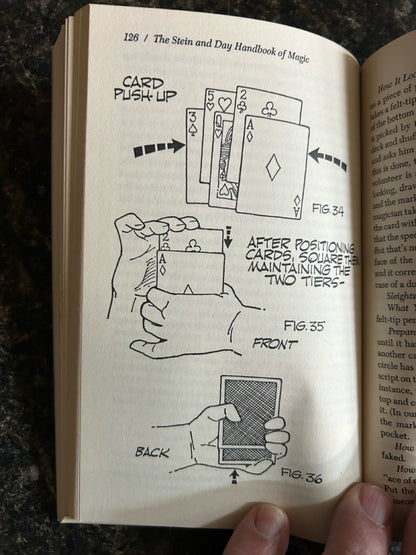 The Handbook of Magic - Marvin Kaye (paperback)