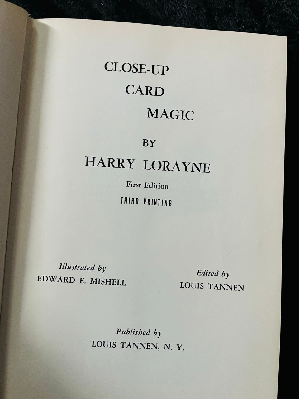 Close-Up Card Magic - First Edition/3rd Printing - Harry Lorayne