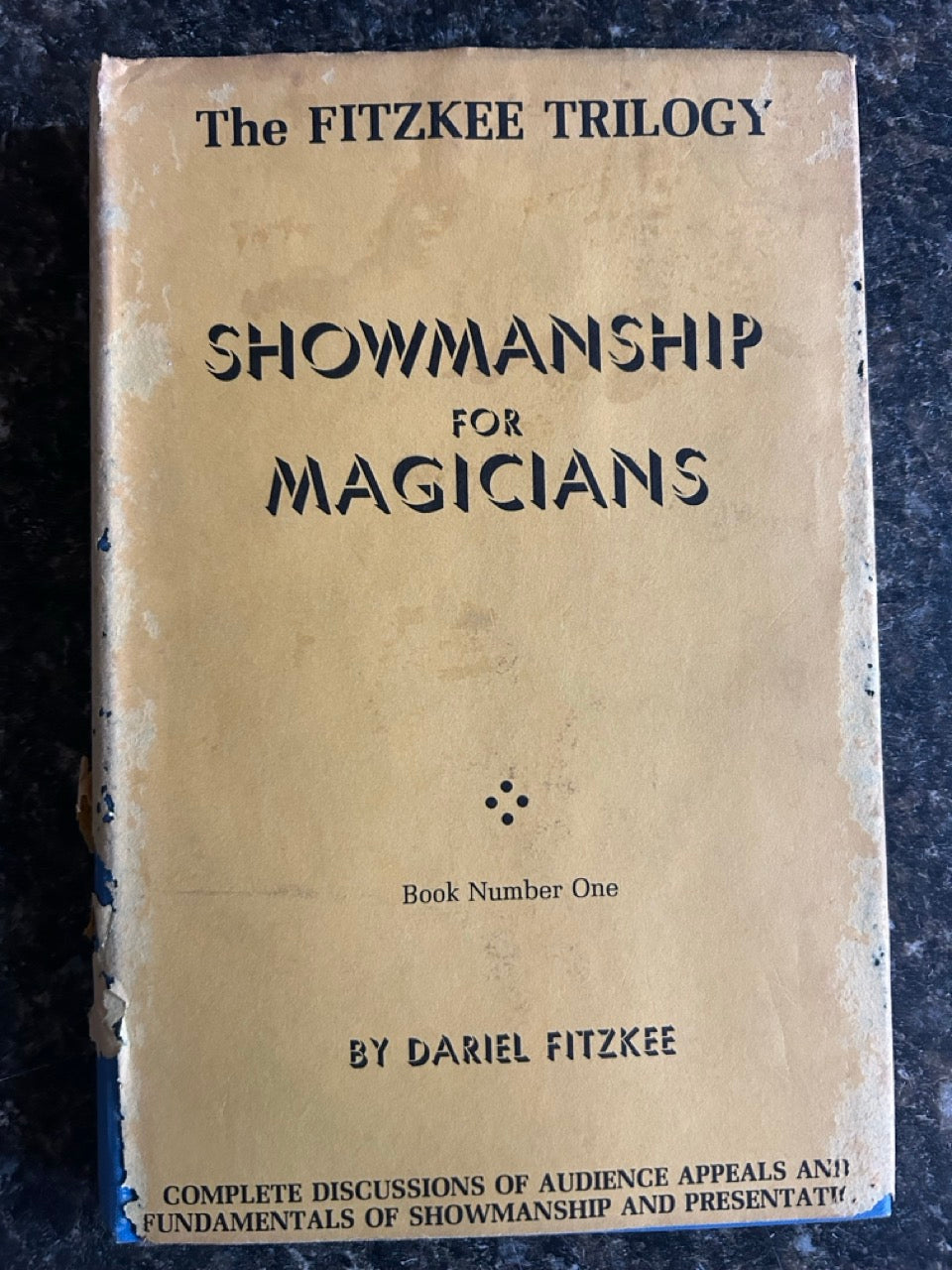 Showmanship for Magicians - Dariel Fitzkee - 3rd edition