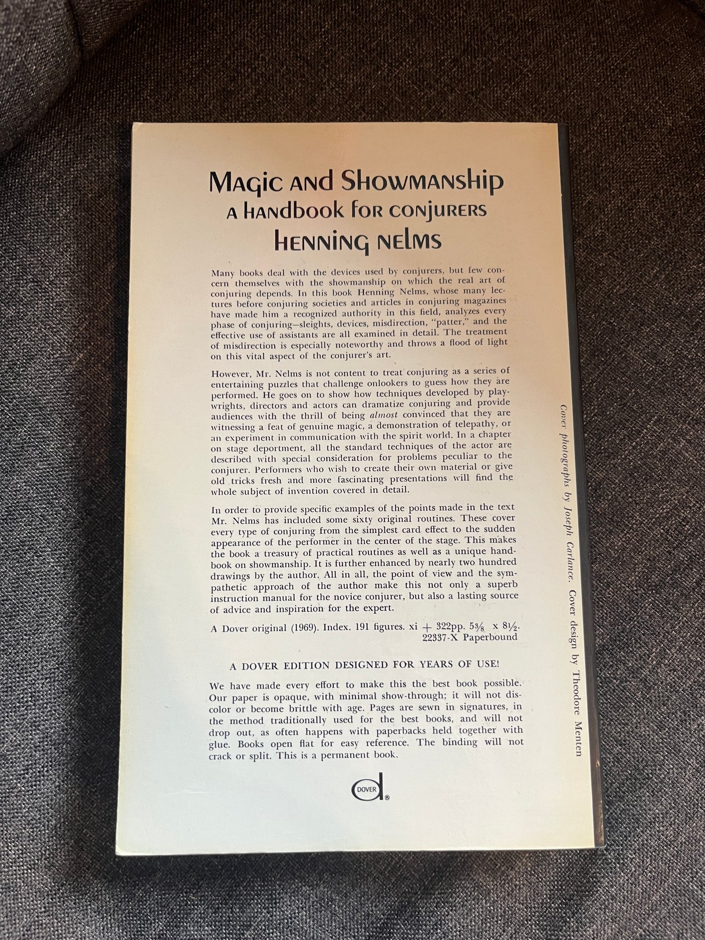 Magic & Showmanship - Henning Nelms (used Dover edition)