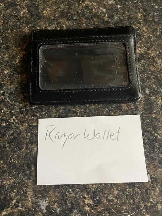 Razor Wallet - Dee Christopher (SM3) (used) (SM5)