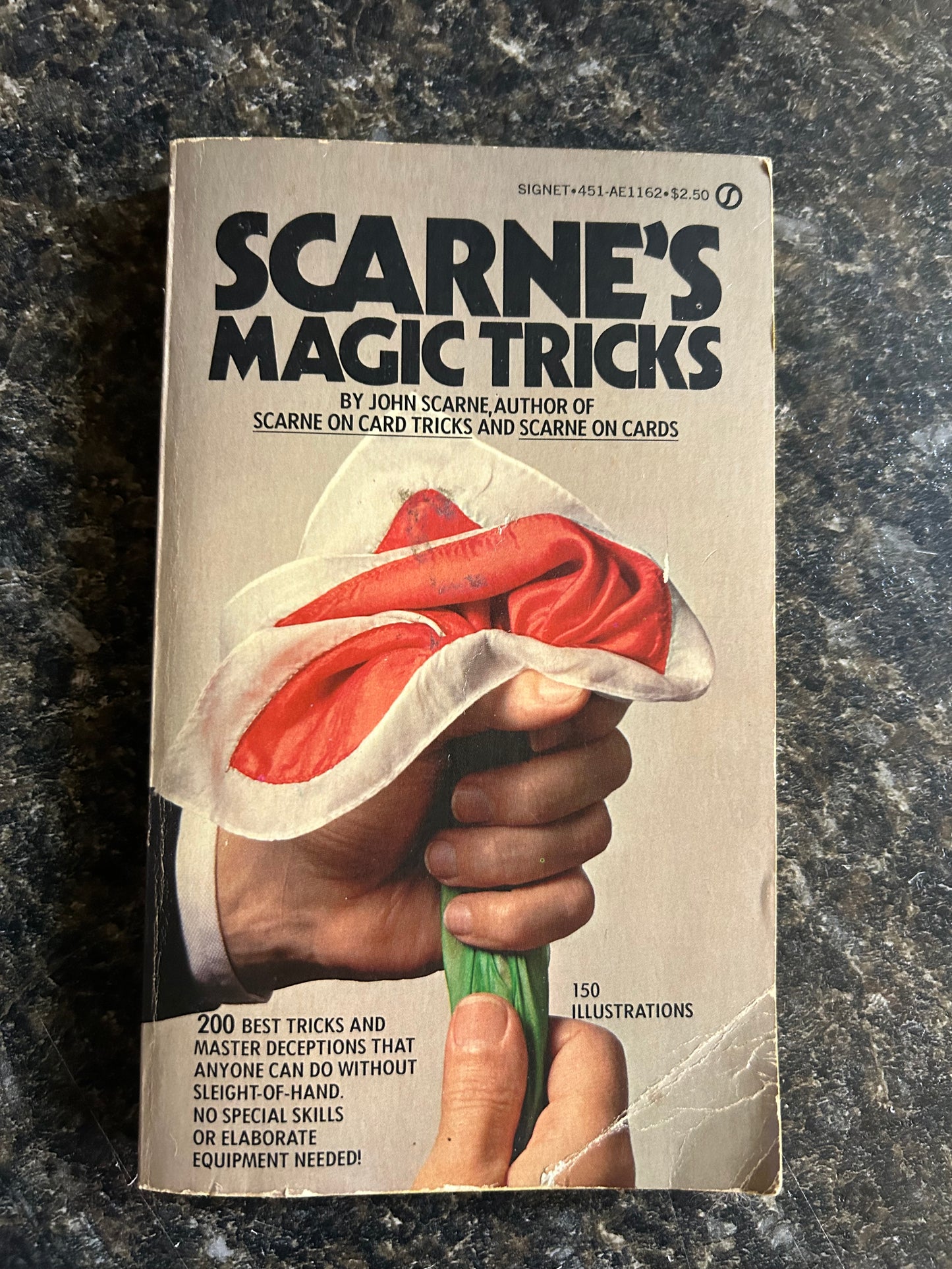 Scarne's Magic Tricks (Paperback)( Silks Cover)- John Scarne (Signet) (1977)