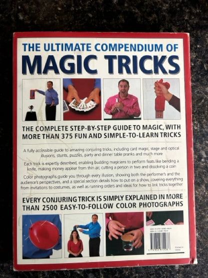 The Ultimate Compendium Of Magic Tricks - Nicholas Einhorn