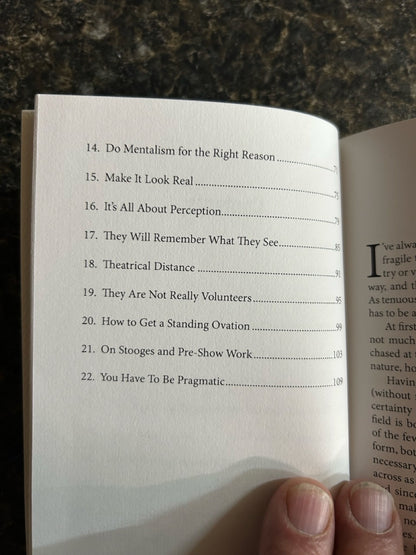 The Professional Mentalist's Field Manual - Richard Osterlind