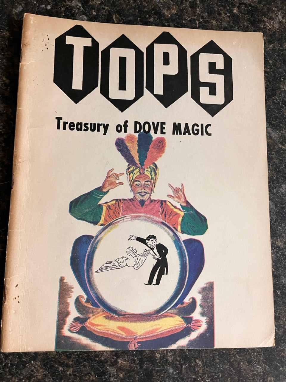 TOPS Treasury of Dove Magic - Abbott's