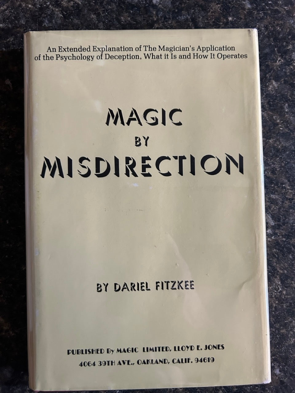 Magic by Misdirection - Dariel Fitzkee