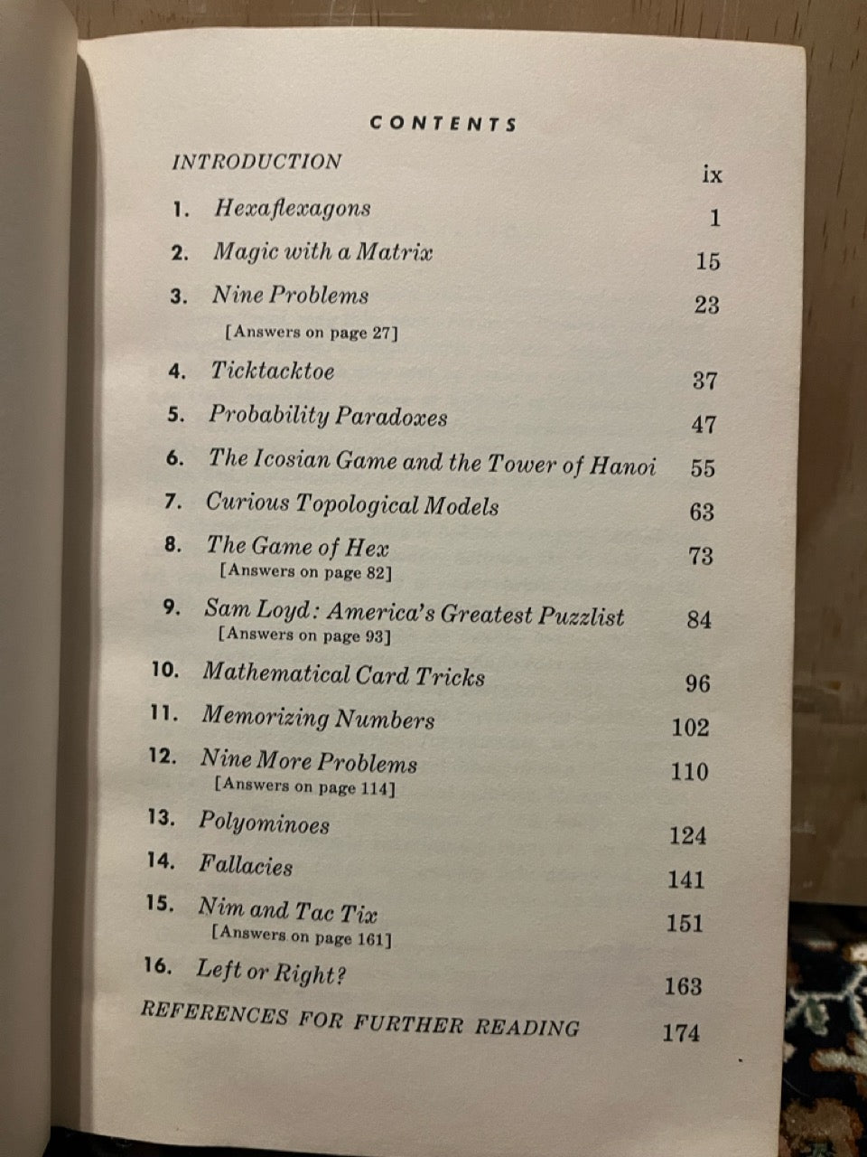 The Scientific American Book of Mathematical Puzzles & Diversions - Martin Gardner