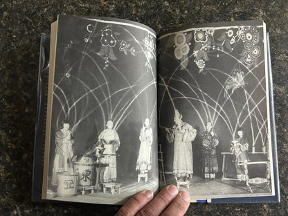 Trouping With Dante - Marion S. Trikosko