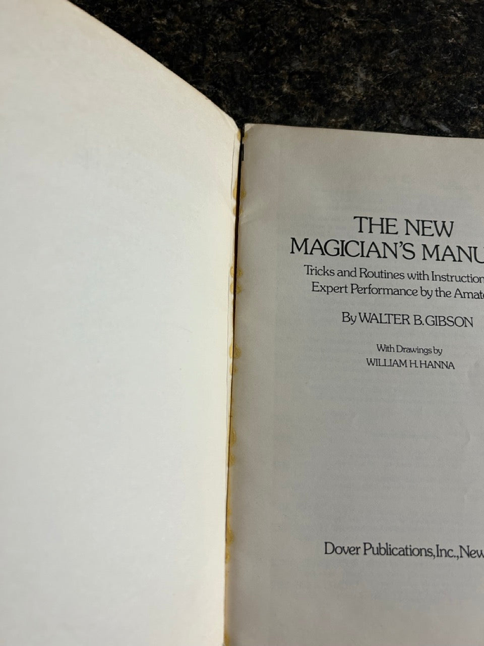 The New Magician's Manual (Oversize edition) - Walter B. Gibson