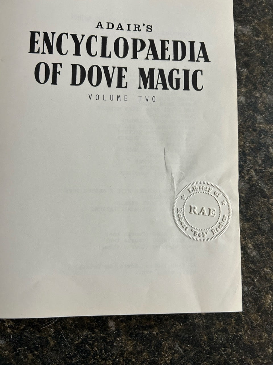 Encyclopaedia of Dove Magic Vol. 2 - Ian Adair (USED Copy)