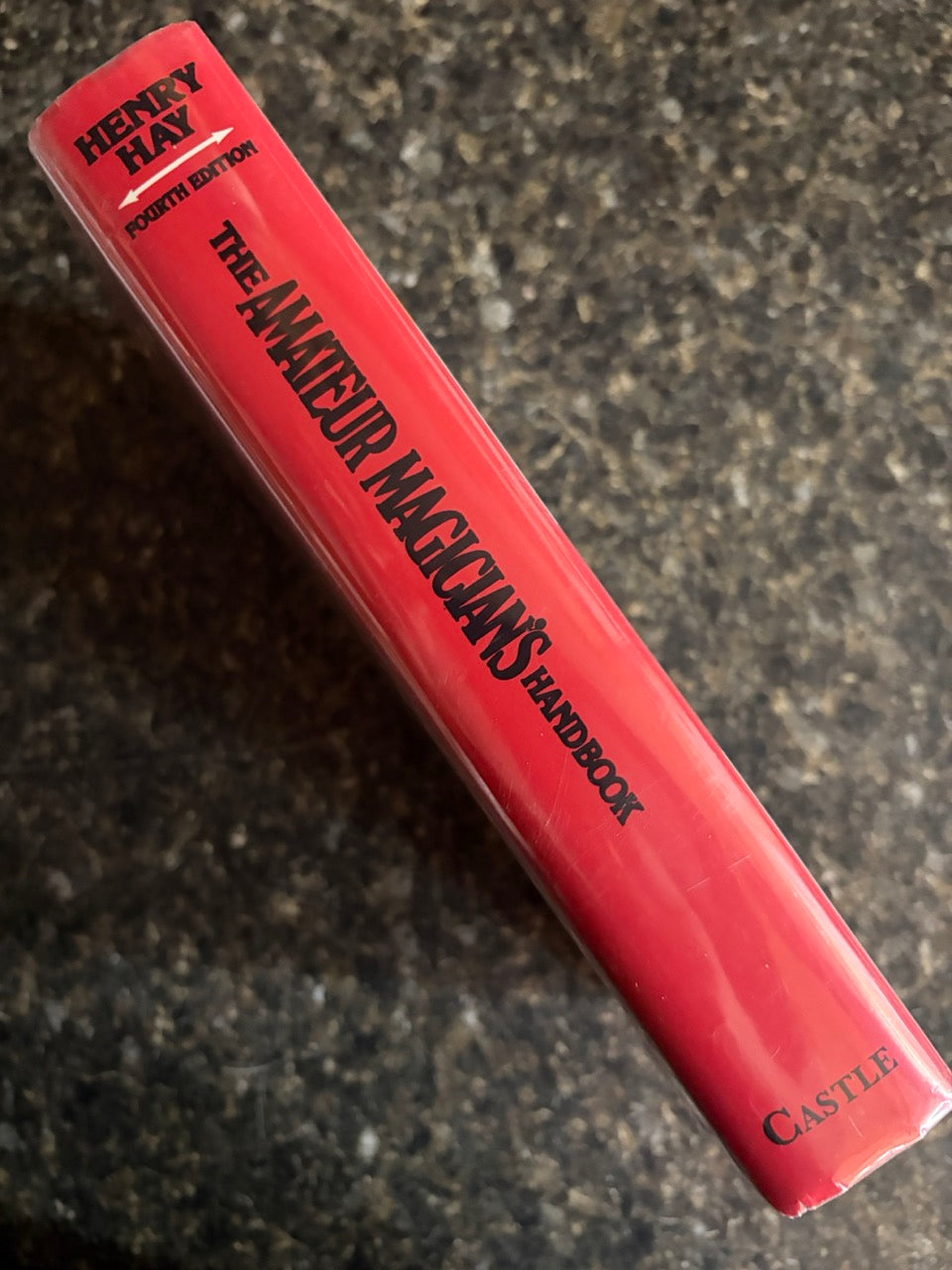 The Amateur Magician's Handbook (4th Ed.)- Henry Hay