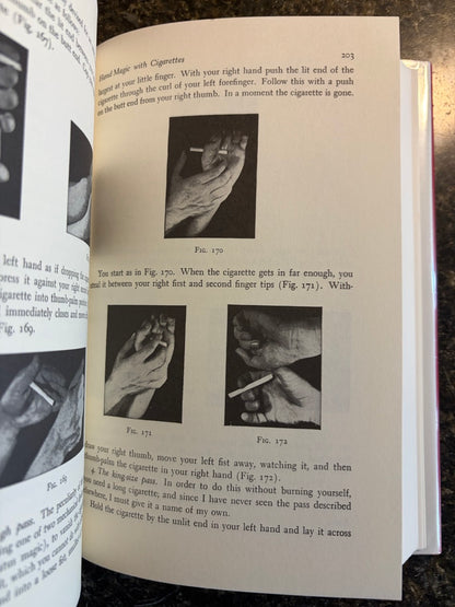 The Amateur Magician's Handbook (4th Ed.)- Henry Hay