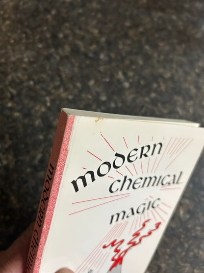 Modern Chemical Magic - John Lippy, Jr (pb)