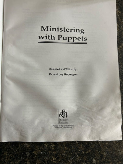 Ministering With Puppets - Ev & Joy Robertson