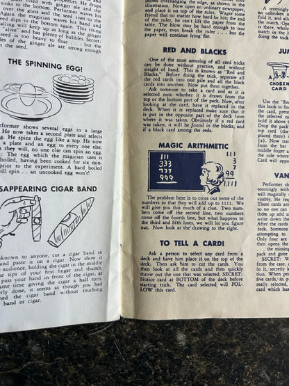 102 E-Z Magic Tricks - D. Robbins (1944 edition)