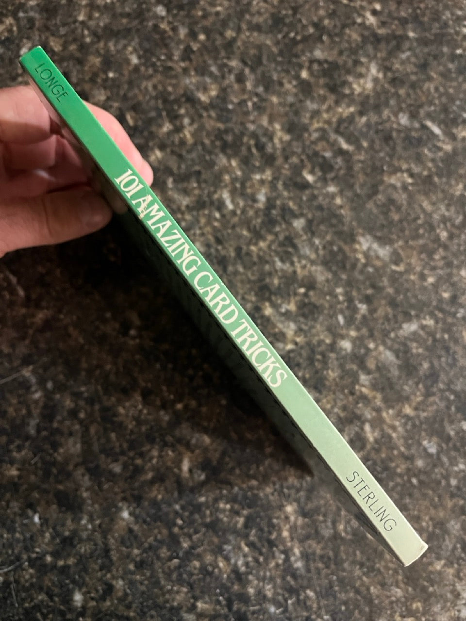 101 Amazing Card Tricks - Bob Longe