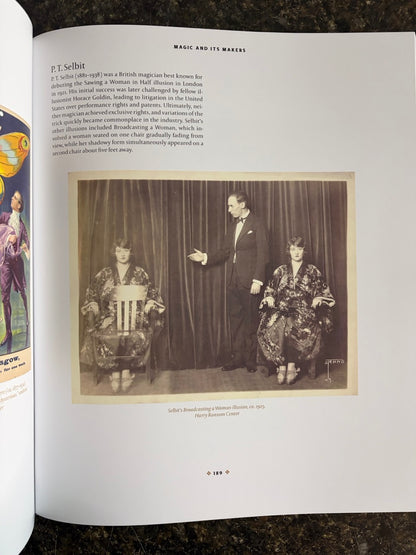 Houdini's Library: Inside the Spellbinding Collections of the Great Illusionist - Eric Colleary